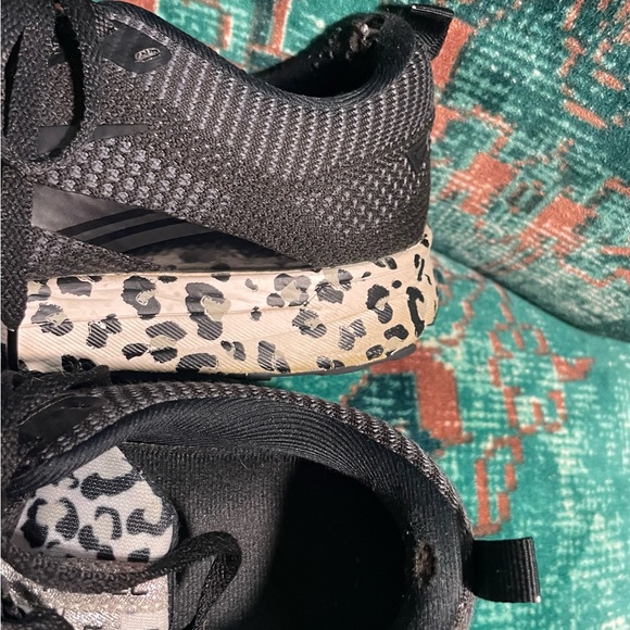 Brooks Revel 5 Animal Print & black Running Shoes Women’s Size 10 - Picture 5 of 8